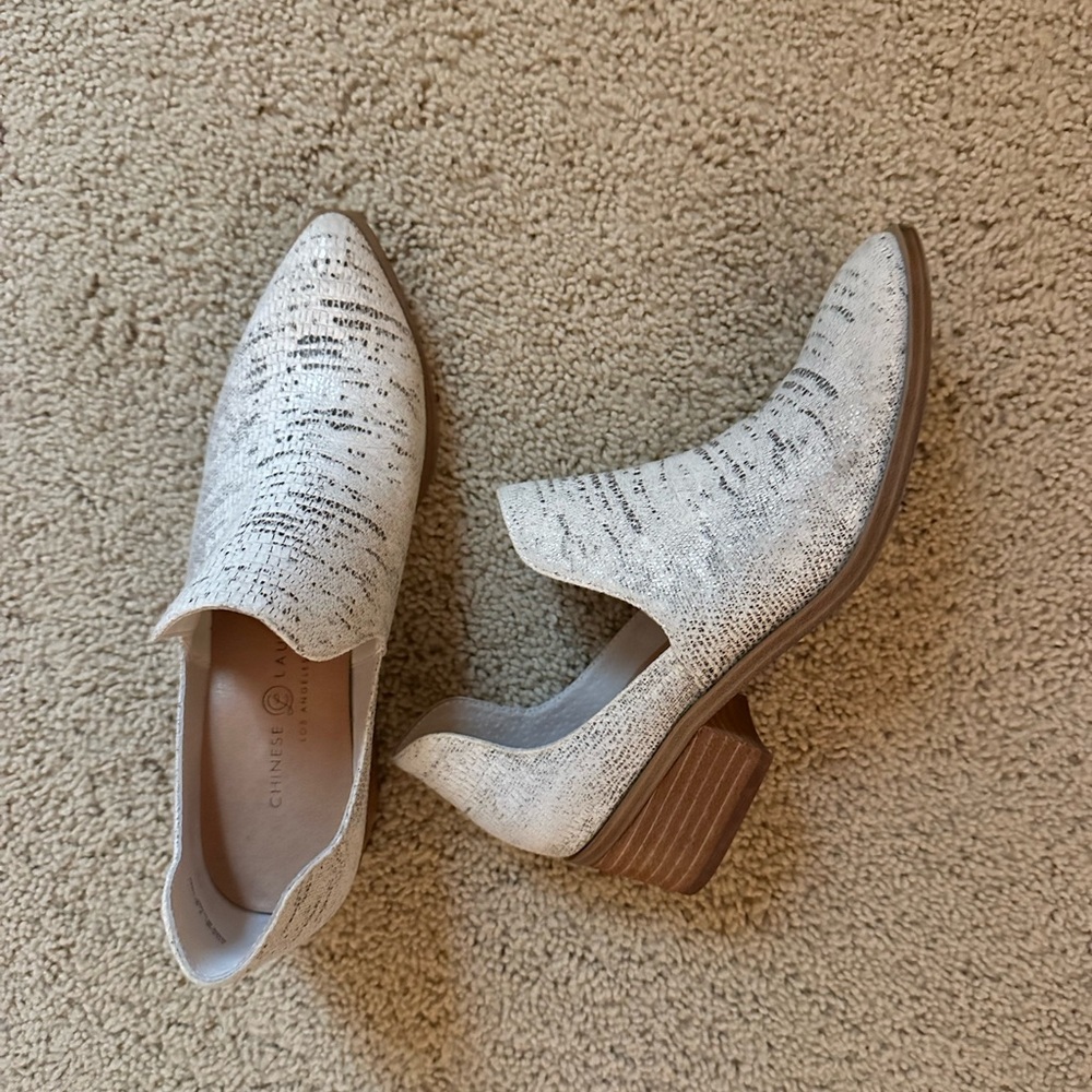 Chinese Laundry - 7.5 SnakePrint Booties